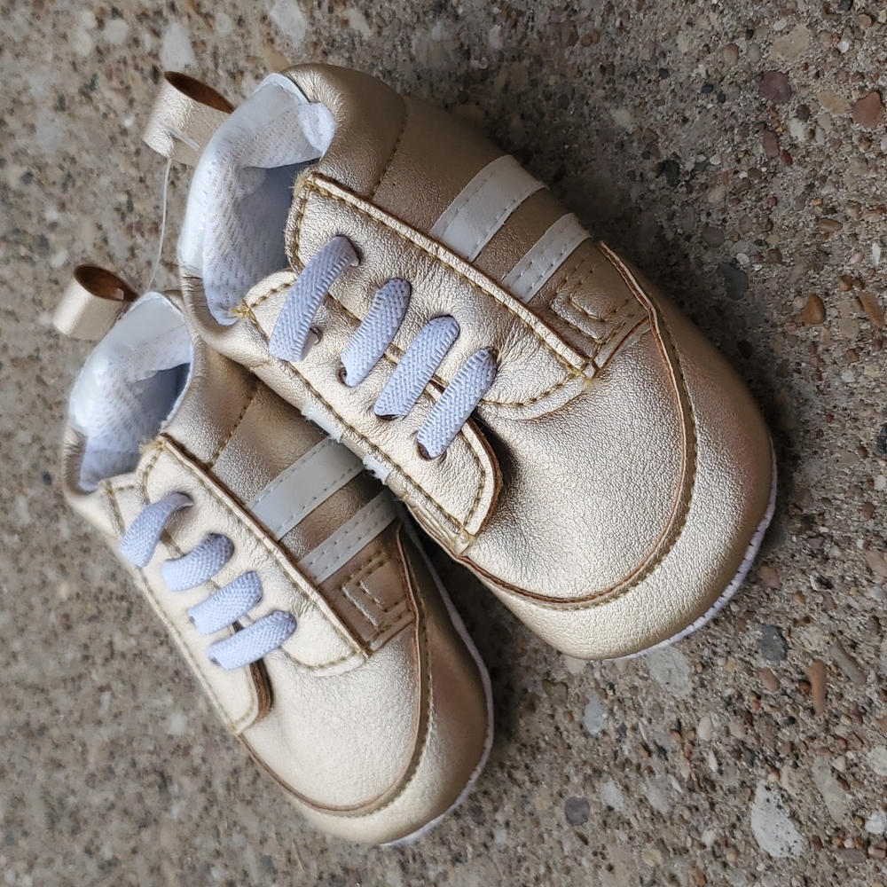 Romirus Gold Metallic Baby Sneakers Slip-on 2 New Infant